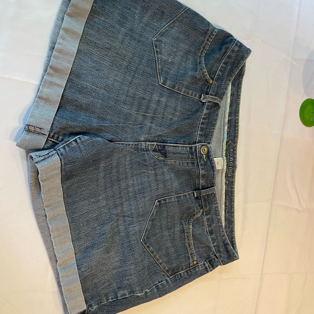 Sonoma Blue Jean Shorts Distressed cuff 18w